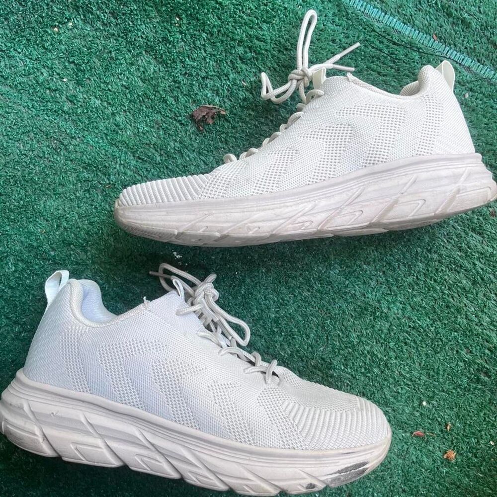Unbranded Women's White and Cream Trainers - Picture 1 of 5